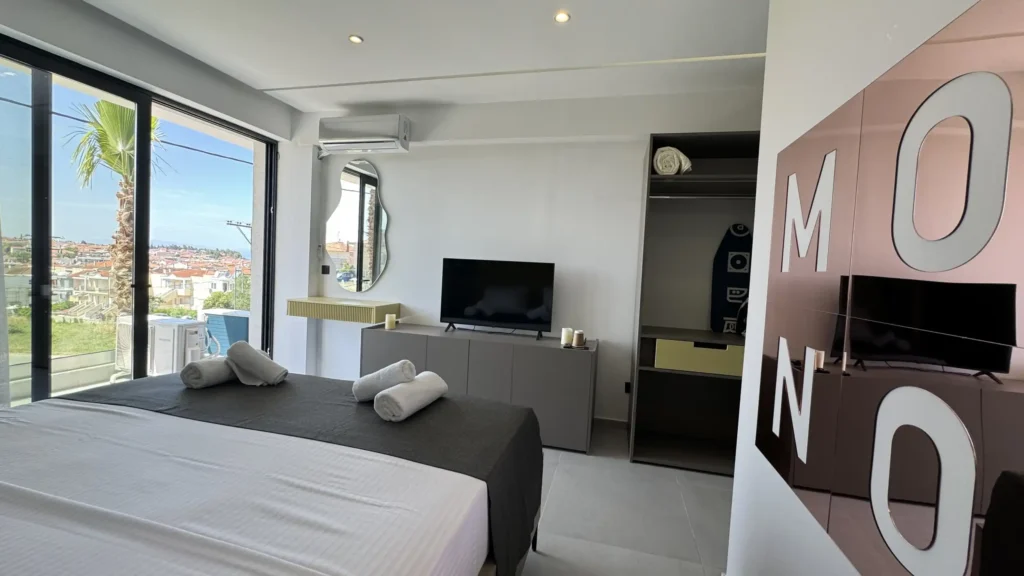 King Room with Balcony (10)